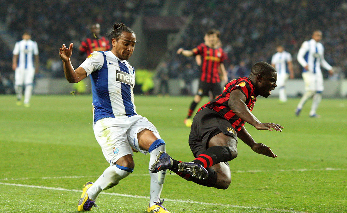 瓦朗谢纳vs尼奥尔比分预测